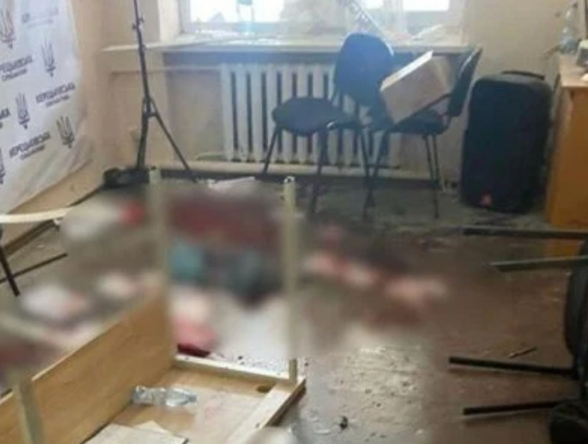 Ահաբեկչություն Ուկրաինայում. գյուղխորհրդի պատգամավորը նռնակներ է պայթեցրել նիստի ժամանակ՝ վիրավորելով 26 մարդու (տեսանյութ)